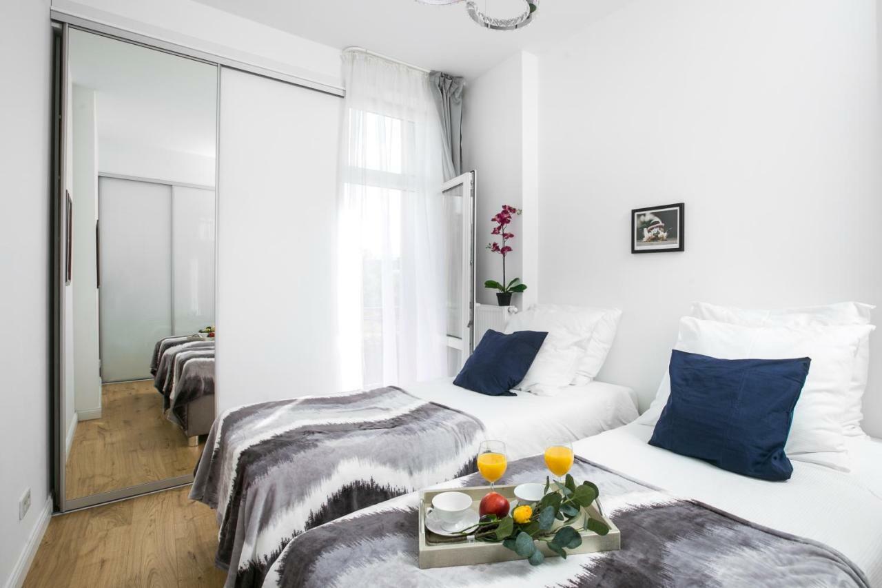 Old Town Cristal Apartment By Otium Krakow Bagian luar foto