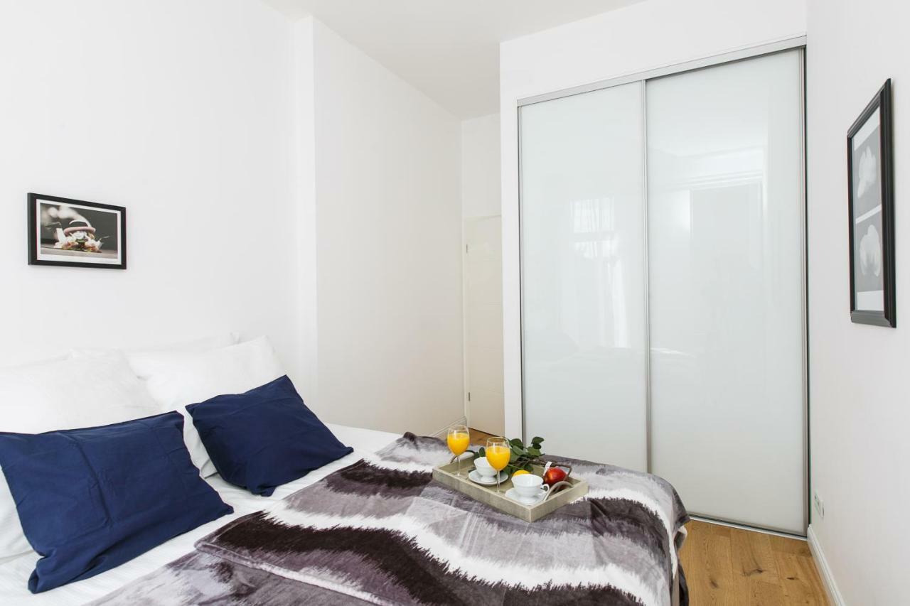 Old Town Cristal Apartment By Otium Krakow Bagian luar foto